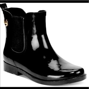 - MK Rain boots
